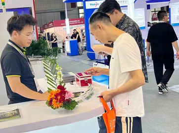 芯片为什么越做越。。。。。。？？国产化重点关注晶圆划片刀！